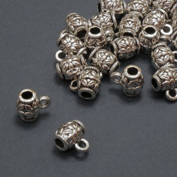 Kování Bail držák, průměr 7×8 mm, díra Ø 2,7 mm, balení 20 g, 21 ks (+ -)