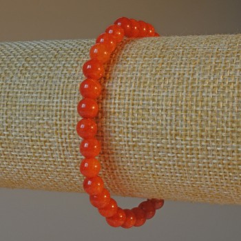 Náramek z červeného jaspisu – hladké korálky, průměr 6 mm, délka 18 cm, elastický