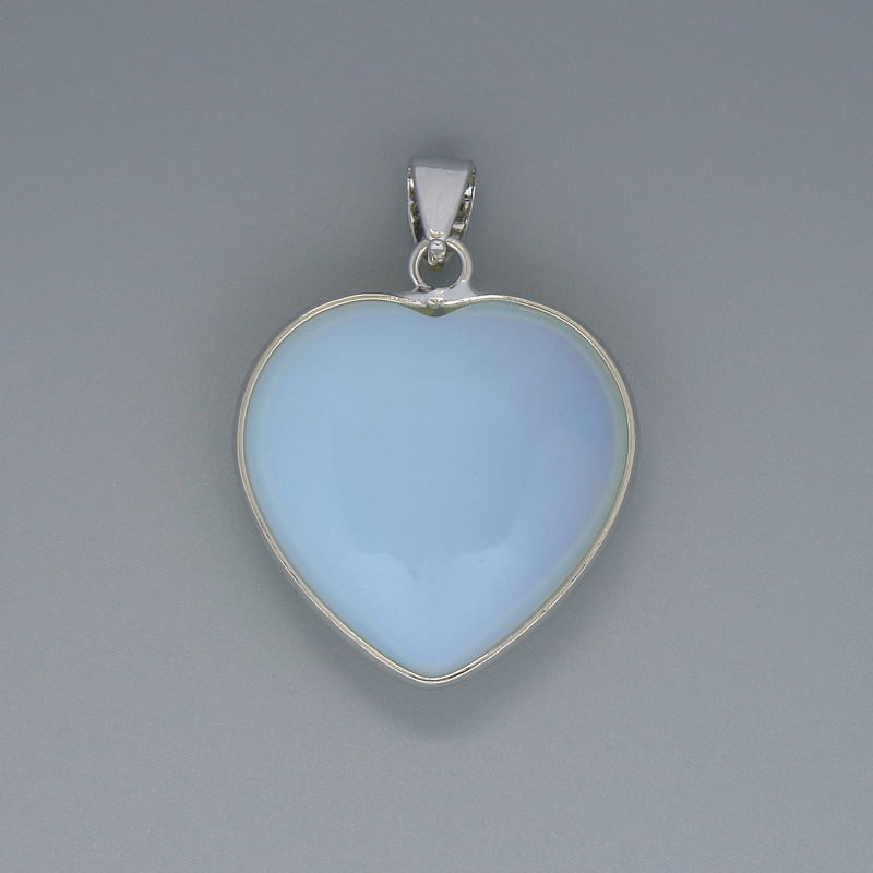 Přívěšek Srdce z měsíčního kamene, průměr 26×26 mm ±, délka 36 mm ±, ve stříbrné obrubě