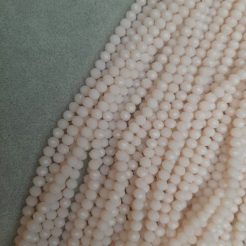 Korálky z Českého křišťálu, světle růžové, briliantně broušené rondelové, průměr 6×5 mm ±, délka 43 mm ±, na niti