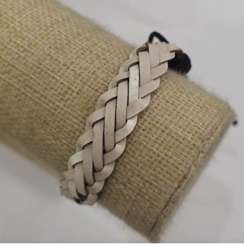 Výprodejní náramek, délka 18–25 cm, tloušťka 13 mm, ekokůže, barva bílá, na stažení