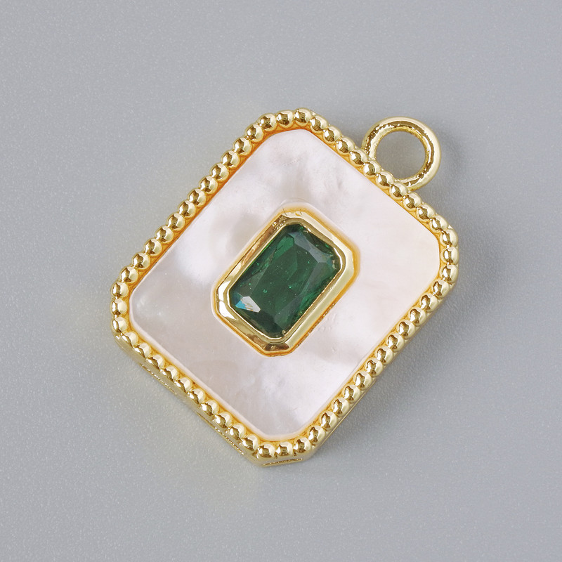 Přívěsek z perleti a zeleného krystalu, zlatavá barva kovu, průměr 20×14 mm