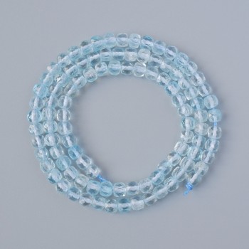 Намистини Топаз натуральний камінь гранований кубик, діаметр 4мм+-, довжина 40см+- на нитці