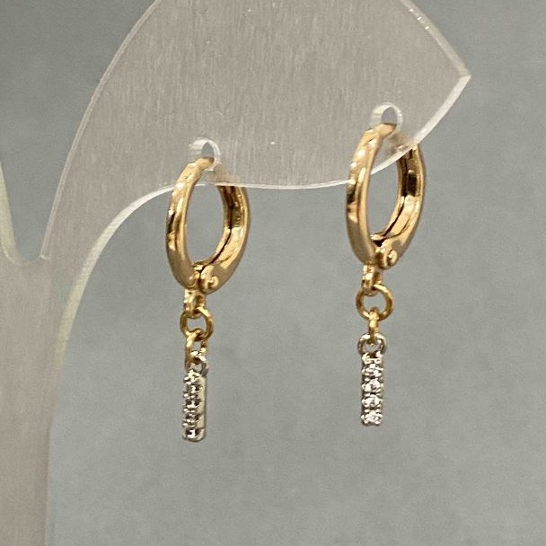 Náušnice Xuping se bílými kamínky, průměr 7×2 mm, délka 23 mm, pozlacení 18K