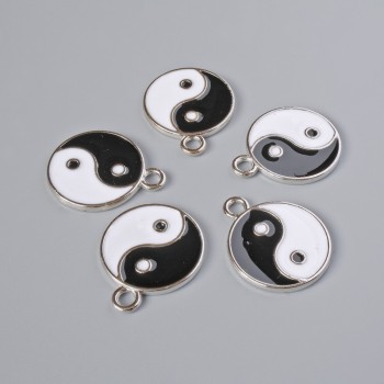 Přívěšek 'Yin Yang', průměr 18 mm, délka 22 mm, otvor 2,5 mm, balení: 5 ks ±, stříbrná barva kovu