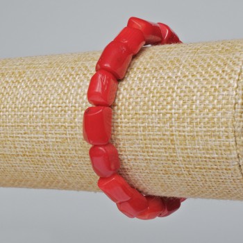 Náramek z korálu – broušené korálky (mix velikostí, střední velikost), průměr 10×12 mm ±, délka 18 cm ± (na elastické šňůře)