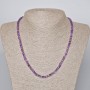Náhrdelník z ametystu, přírodní kámen, broušené kubické korálky o průměru 4 mm, délka 45–48 cm