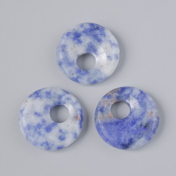 Přívěšek ve tvaru donutu ze sodalitu, průměr 18×5 mm ±, otvor 5 mm