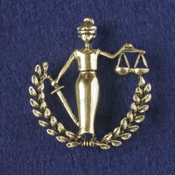Brož-přívěšek Themis, tmavě zlatý kov 44×39 mm+