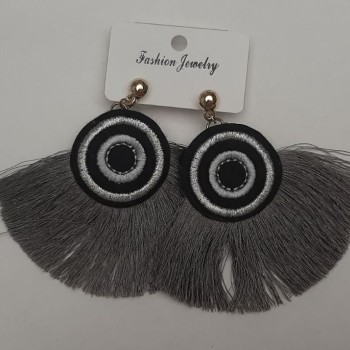 Náušnice pecky «Kitiči», šedá barva, délka 8 cm, barva kovu zlatistá