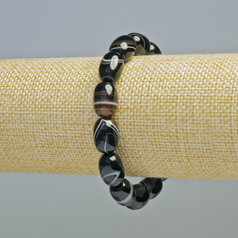 Náramek z hnědého achátu, hladké hranaté korálky, rozměr 10×14 mm ± (elastický), délka 18 cm+