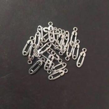 Přívěsek „Špendlík“ 4,5×16 mm ± balení 20 g ± 70 ks