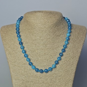 Náhrdelník z přírodního apatitu, hladké kuličky, průměr 8,5 mm, délka 45–47 cm