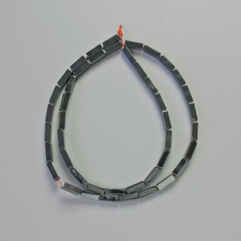 Korálky hematit obdélníkové, černá barva, průměr 9×3 mm ±, délka cca 41 cm ±, navlečená šňůra