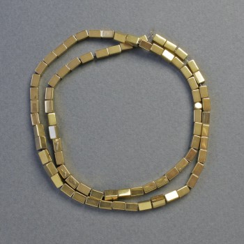 Hematitové korálky pravoúhlého tvaru zlaté barvy, rozměry 5×3 mm, délka 42 cm, šňůra