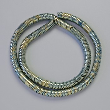 Korálky hematit rondely s vlnitým tvarem, barva černé zlato chameleon, průměr 6×1 mm, délka cca 42 cm