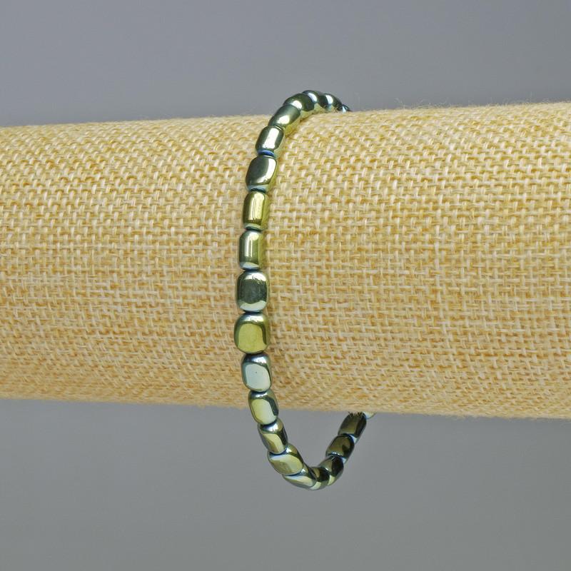 Náramek z hematitu oválný, zelený chameleon, průměr 7×6 mm, délka 18 cm, elastický