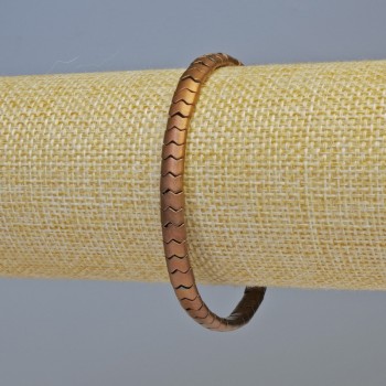 Náramek z hematitu – hadí vzor, zig-zag, měděný matný, průměr 5×4×3 mm, délka 18 cm, elastický