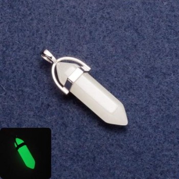 Přívěšek z onyxu ve tvaru šestiúhelníku se zeleným světlem