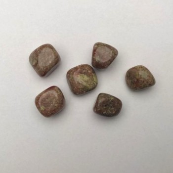 Suvenírový kámen epidot, galvanizace 20×17 mm, balení 100 g