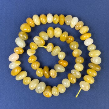 Achátové korálky broušené 10×7 mm na niti, délka cca 40 cm