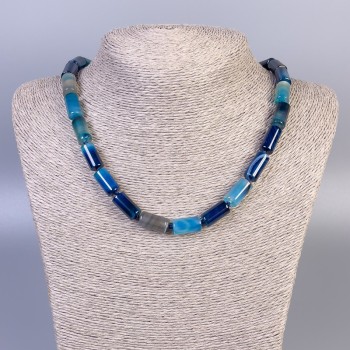 Náhrdelník z achátu hladké válce, rozměr 15×8 mm, délka 45 cm ± s karabinkou