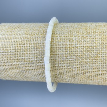 Náramek z perleti – rondely, průměr 4×2 mm, délka 18 cm, elastický