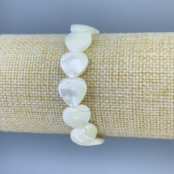 Náramek z perleti srdce, průměr 13×12 mm, délka 18 cm, elastický