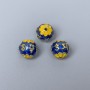Korálka cloisonné modro-žlutá smaltovaná, průměr 10 mm, otvor 1,5 mm, zlatý odstín kovu, 1 ks