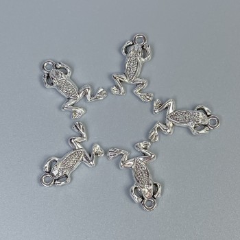Přívěsek Žabka, barva kovu stříbrná, rozměry 20×13×3 mm ± otvor, průměr 1,5 mm ± balení 20 g (~18 ks)