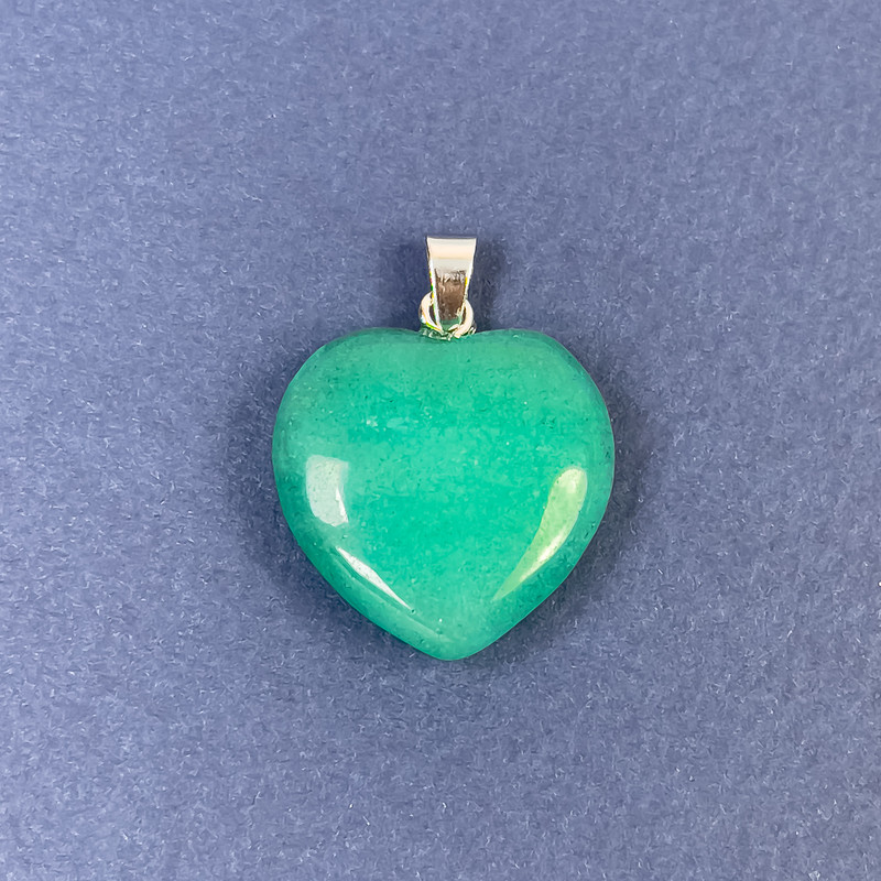 Přívěšek «Srdce» z chrysoprasu (tonované kamení) 20×20×6×30 mm+
