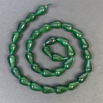 Korálky z chrysoprasu kapka 12×8 mm+- na niti, délka 39 cm+