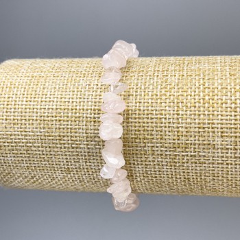 Náramek z růžového křemene – čipy, průměr 8–10×4 mm, délka 18 cm, elastický