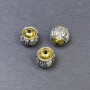 Kovové komponenty – korálka-vložka, barva kovu stříbrná a zlatá, průměr 10×9,5 mm, otvor cca 2 mm, balení 3 ks