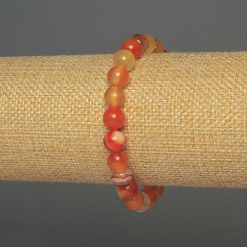 Náramek z achátu, hladké kuličky, průměr 8 mm, délka 18 cm ±, elastický
