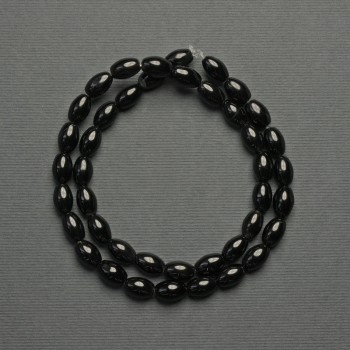 Korálky z achátu ve tvaru zrna, průměr 9×6 mm, na niti