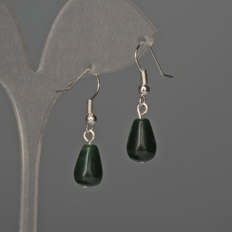 Náušnice z chrysoprasu ve tvaru kapky 8×12 mm, délka 32 mm