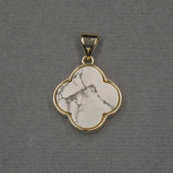 Přívěšek – čtyřlístek s vložkou chalcedonu 16×18×4 mm, zlatý kov