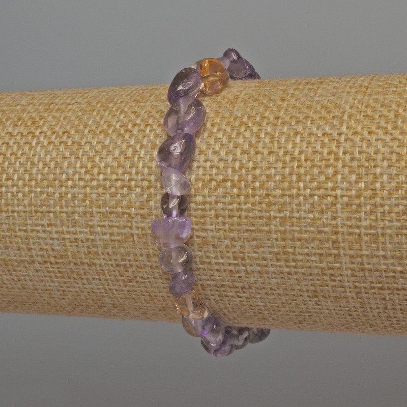 Náramek z ametritu – broušené korálky, streč, průměr 7–9×7 mm, délka 18 cm ±