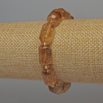 Náramek z broušeného citrínu válcový, průměr 14×9 mm, se 4 mm korálkami, délka 18 cm, elastický