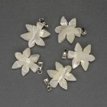 Přívěsek Perleťový list 27×18 mm ± stříbrný kov