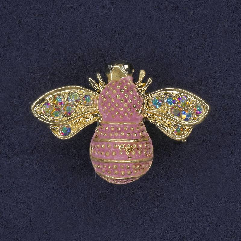 Brožka Včelička – růžový smalt, duhové štrasy, zlatistý kov, 22×30 mm+