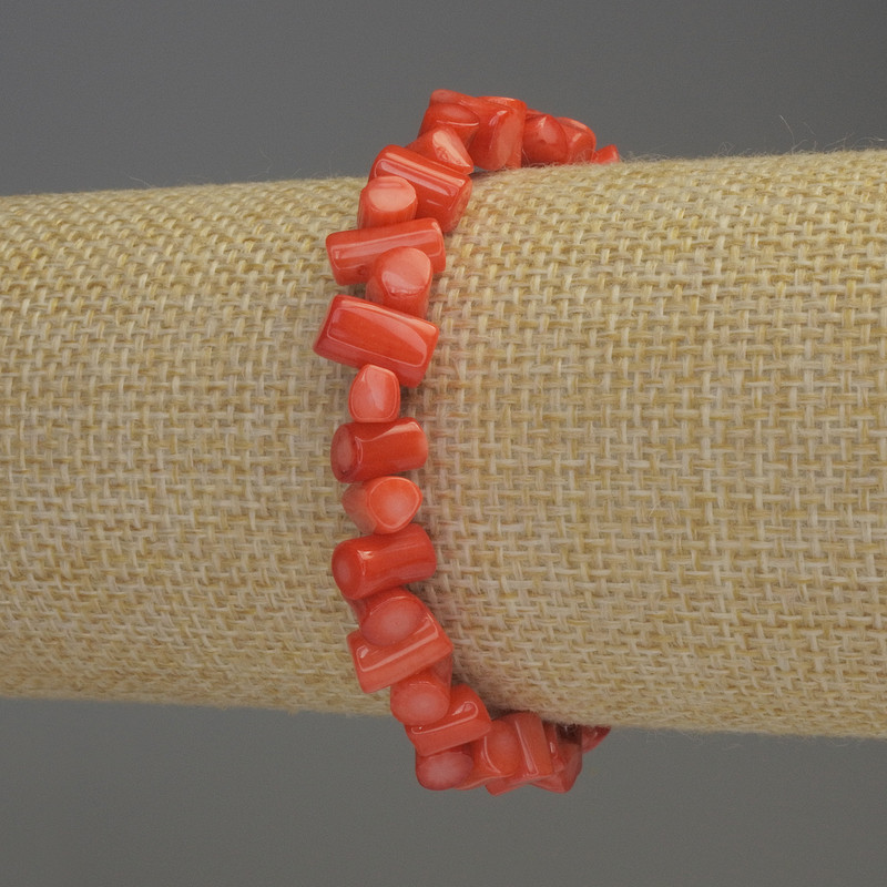 Náramek z oranžového korálu, sloupcové korálky, průměr 5–8×5 mm, délka 18 cm, elastický