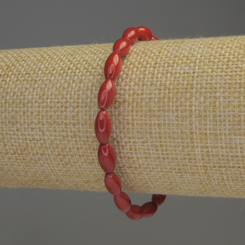 Náramek z korálu «Zrno», průměr 10×5 mm, délka 18 cm, pružný