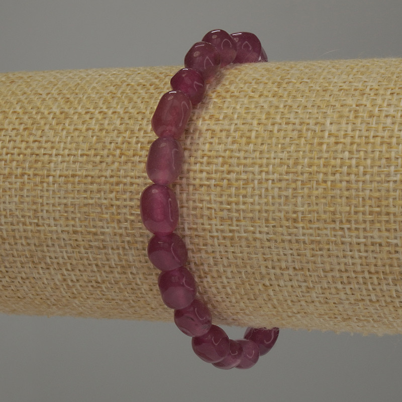 Náramek z turmalínu – facetované korálky, průměr 10×7 mm +/-, délka 18 cm, elastický