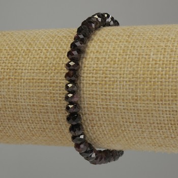 Náramek z granátu, gravované rondely, průměr 6×4 mm, délka 18 cm, elastický