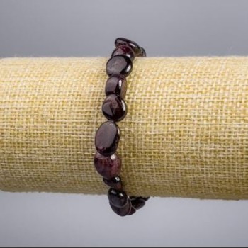 Náramek z granátu, facettovaný, průměr 8–11×8 mm, délka 18 cm, elastický
