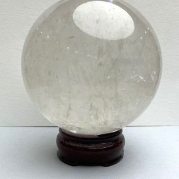 Křišťálová suvenýrní koule, průměr 11 cm, hmotnost 1576 g, cena za kus