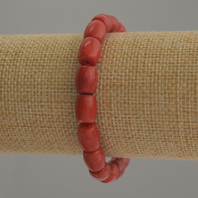 Náramek z umělého korálu, barilového tvaru, průměr 10×8 mm, délka 18 cm, elastický