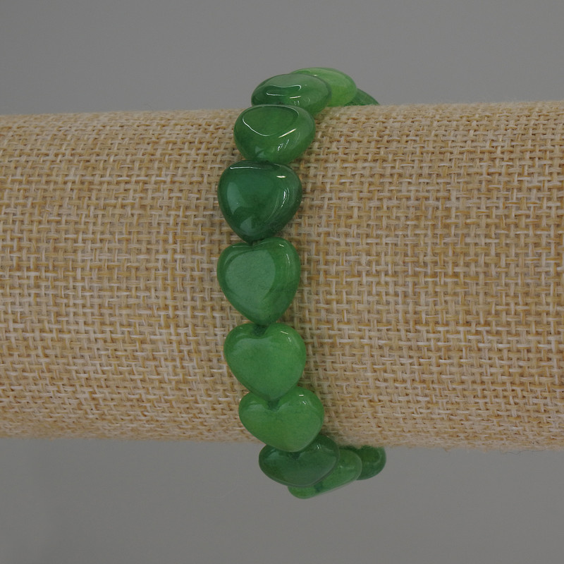 Náramek z chrysoprusu ve tvaru srdcí, průměr 12×12 mm, délka 18 cm, elastický